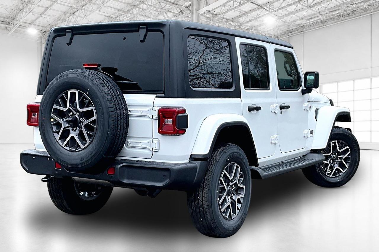 2026 Jeep Wrangler SAHARA | Hardtop | Leather | Tow Pkg | 18" Wheels Photo