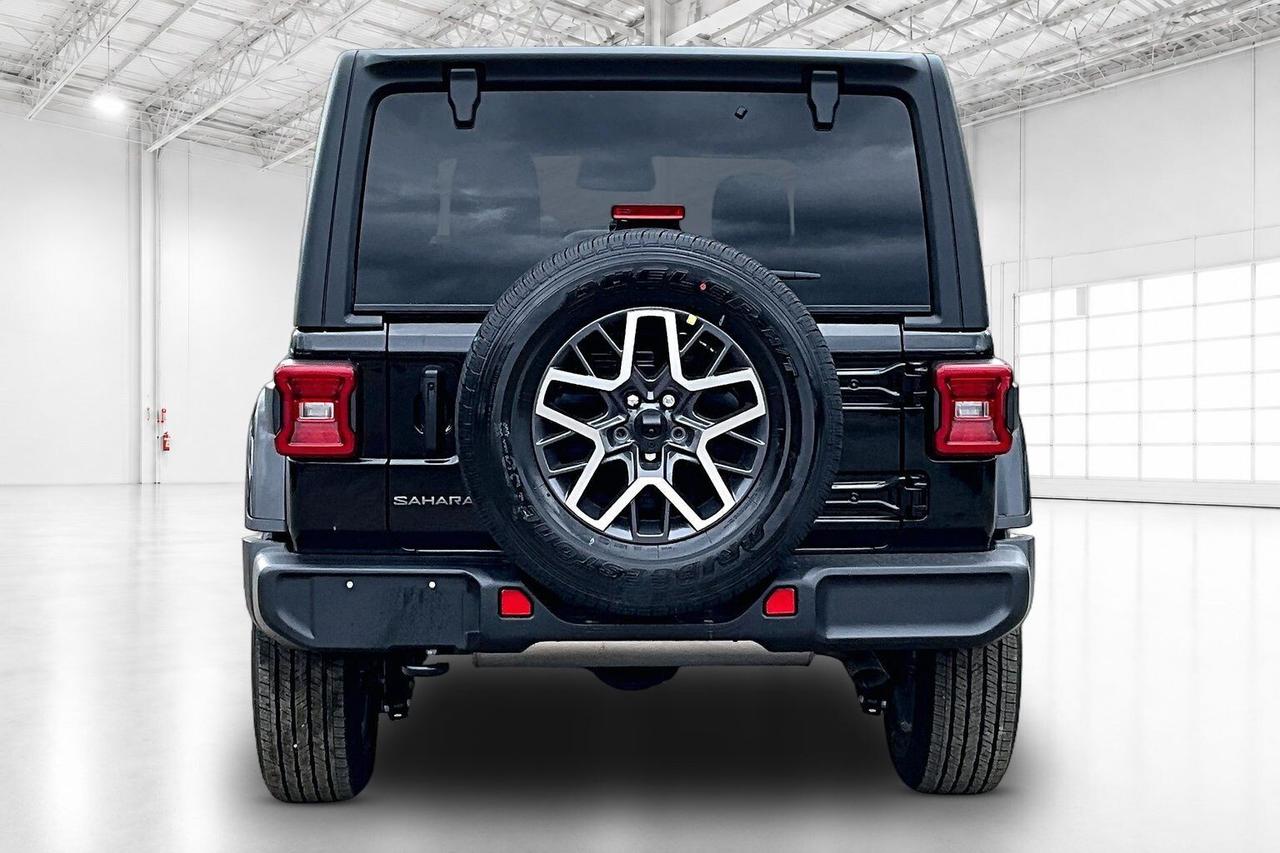 2026 Jeep Wrangler SAHARA | Leather | 18" Alloys | Hardtop | Steps Photo3