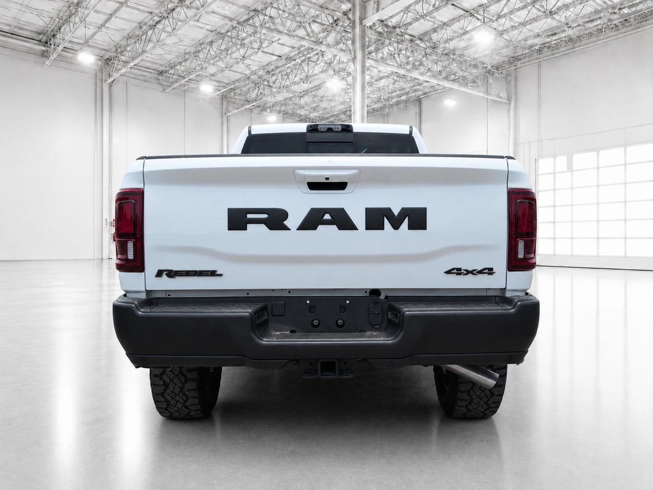 2026 RAM 2500 REBEL CREW | 6.4L HEMI | Leather | Lvl2 | Sunroof Photo