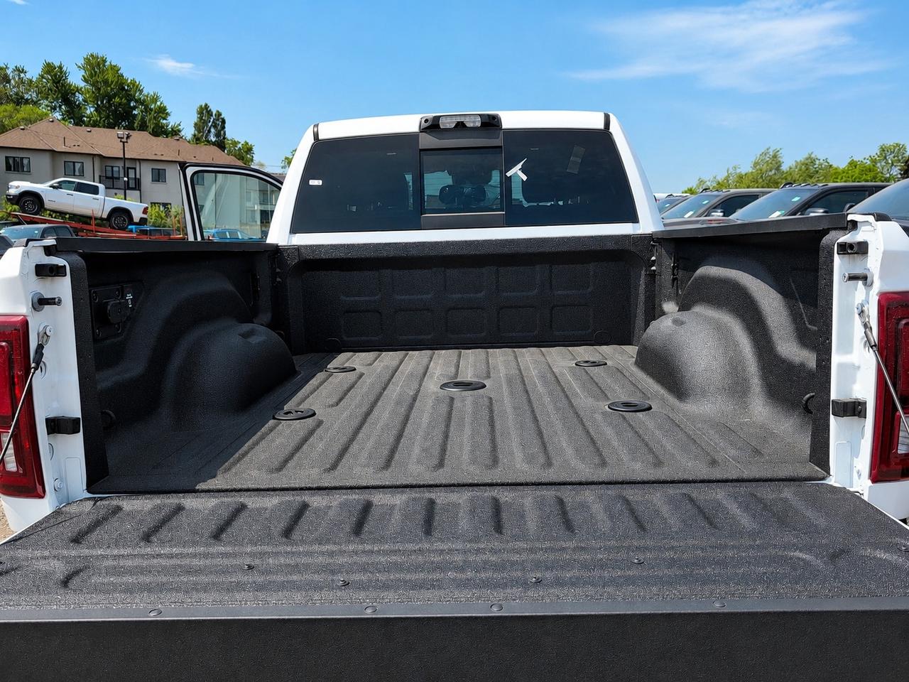 2026 RAM 2500 REBEL CREW | 6.4L HEMI | Leather | Lvl2 | Sunroof Photo