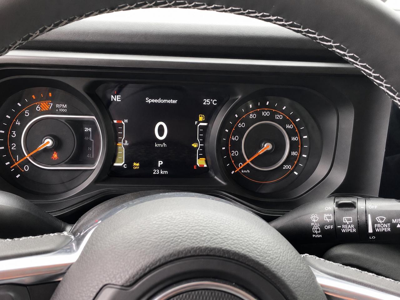 2026 Jeep Wrangler SAHARA | Leather | 18" Alloys | Hardtop | Steps Photo