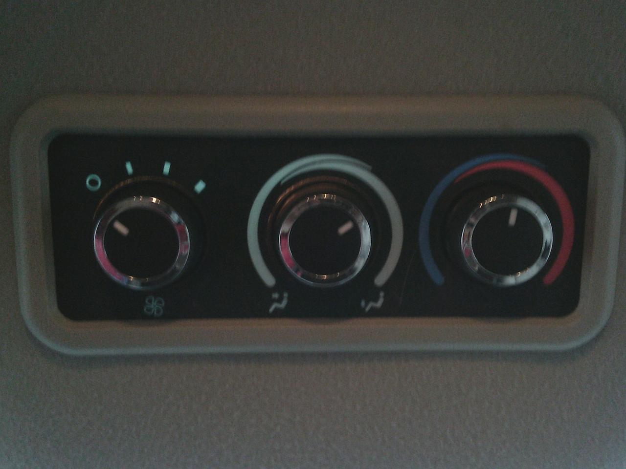 2010 GMC Savana 2500 Passenger WheelChair Van 2500 155 RWD Photo