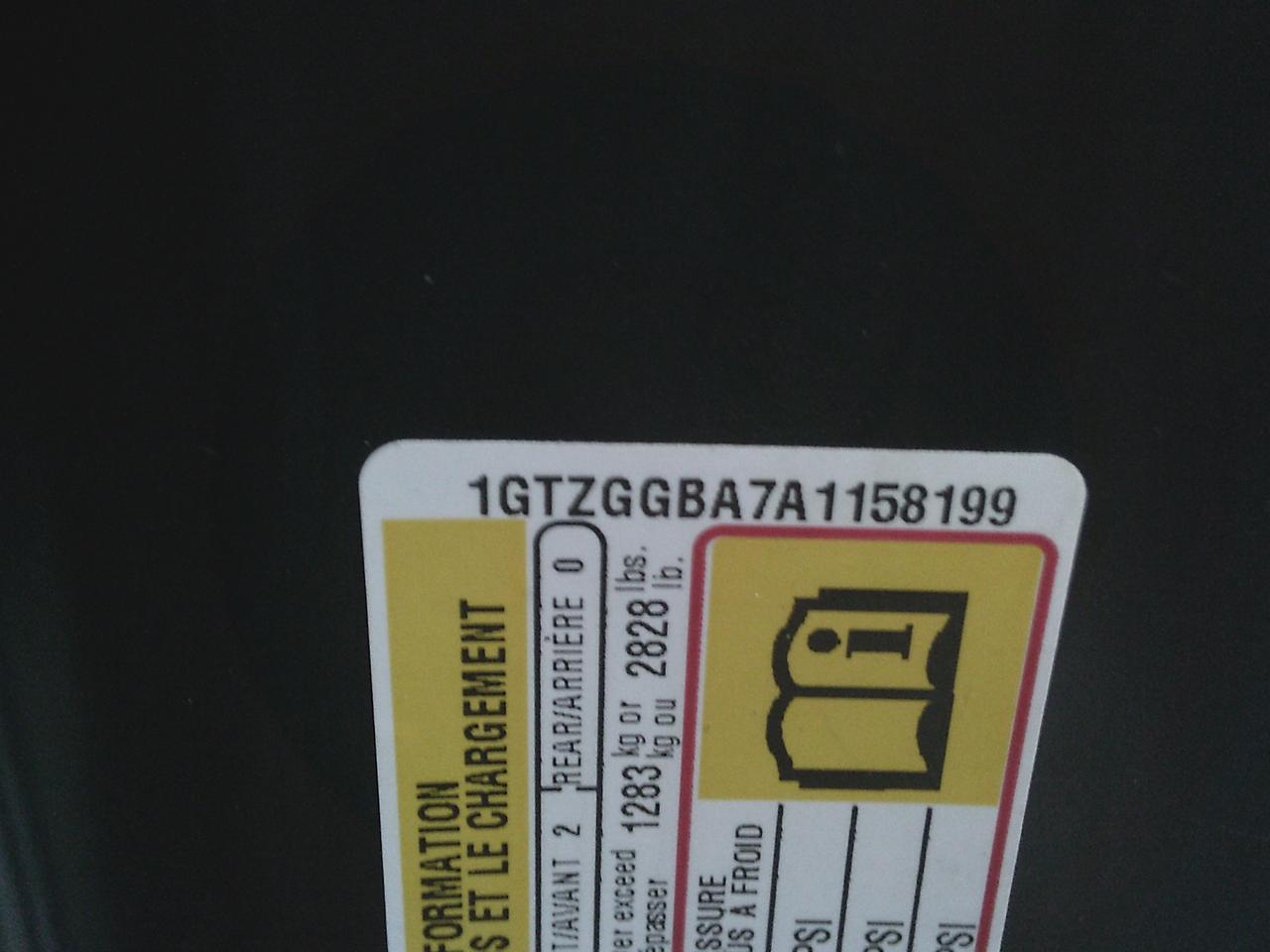 2010 GMC Savana 2500 Passenger WheelChair Van 2500 155 RWD Photo