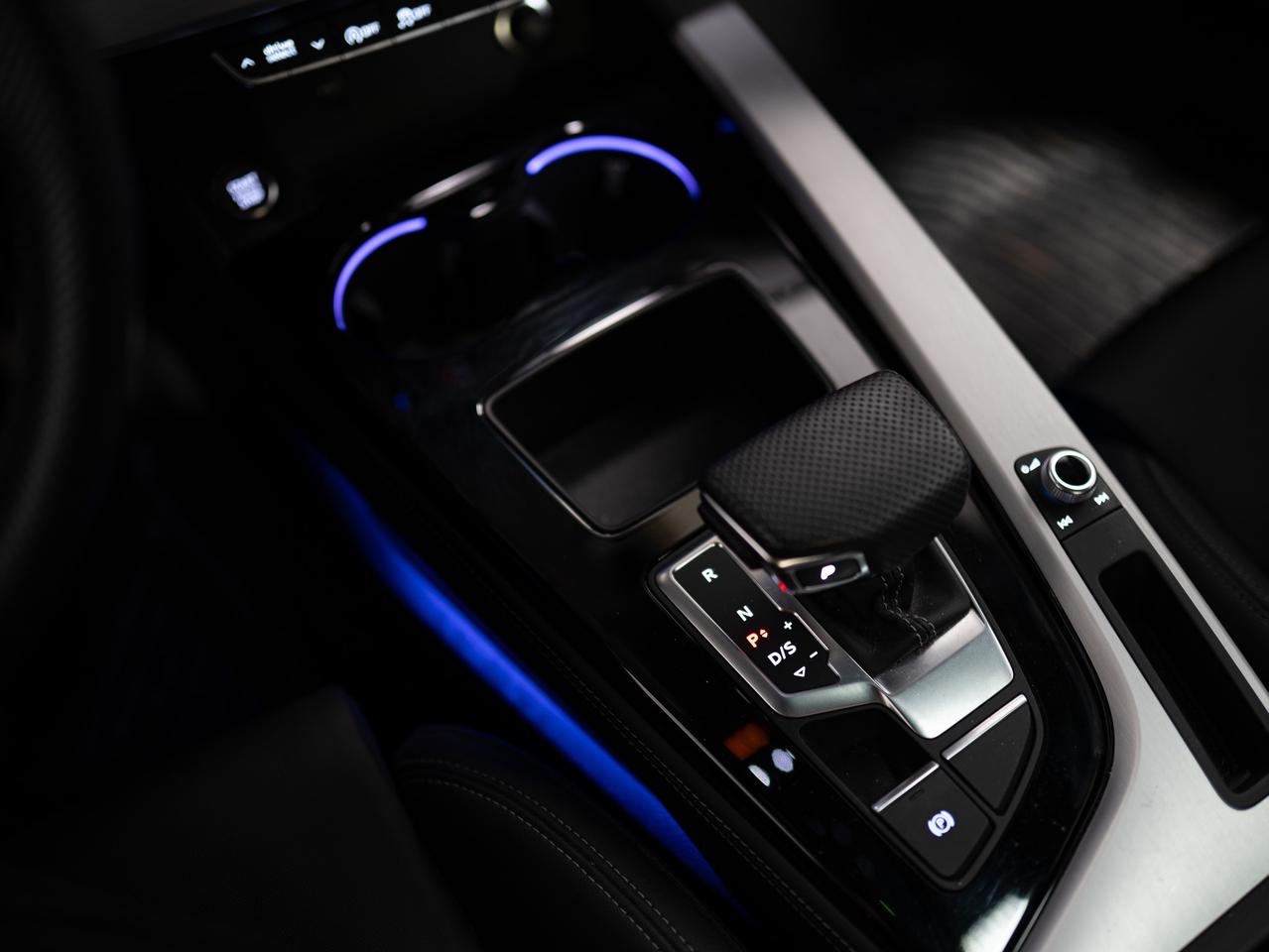 2023 Audi A4 PROGRESSIV | S-LINE | CARPLAY | SUNROOF | 19 IN Photo