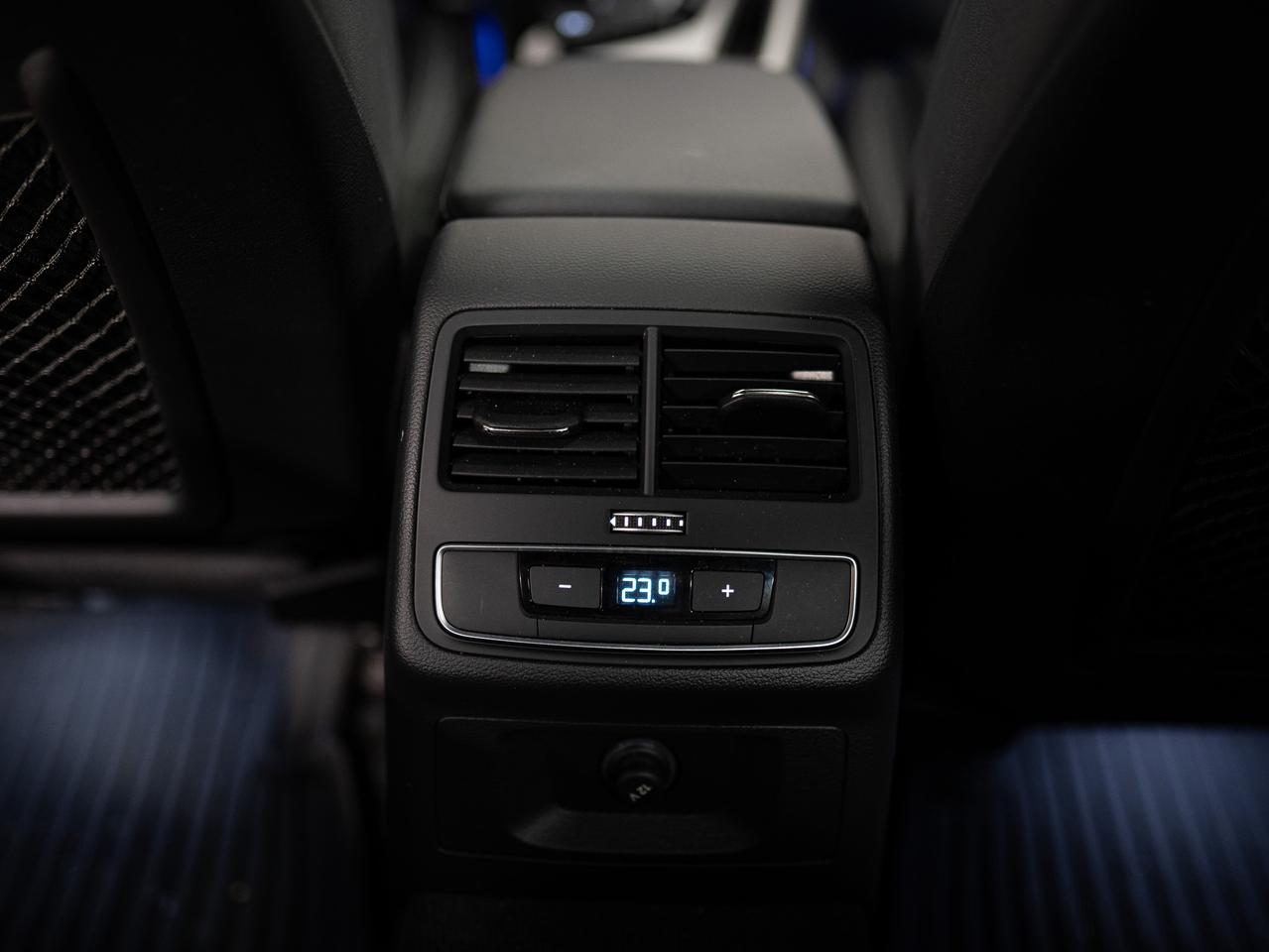 2023 Audi A4 PROGRESSIV | S-LINE | CARPLAY | SUNROOF | 19 IN Photo