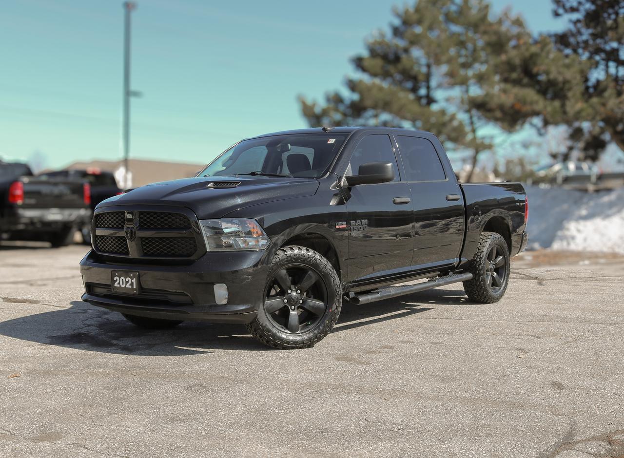 2021 RAM 1500 Classic Express 4x4 Crew Cab 5'7  Box | REMOTE START | Photo