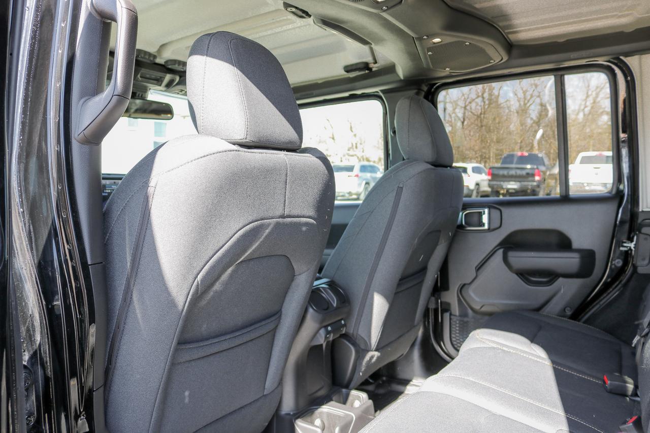 2025 Jeep Wrangler Willys 4 Door 4x4 | REMOTE START | BLUETOOTH | Photo