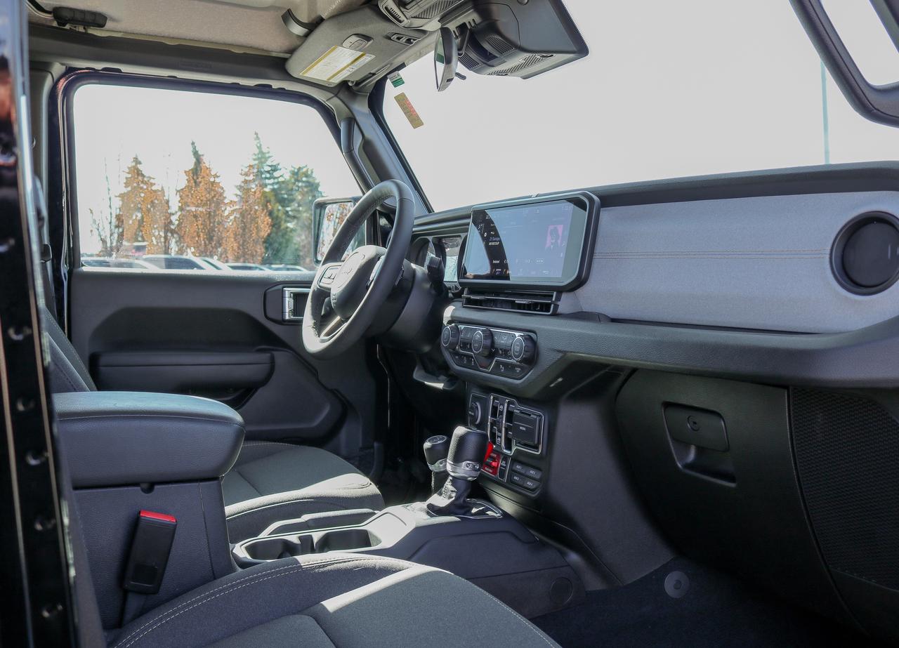 2025 Jeep Wrangler Willys 4 Door 4x4 | REMOTE START | BLUETOOTH | Photo