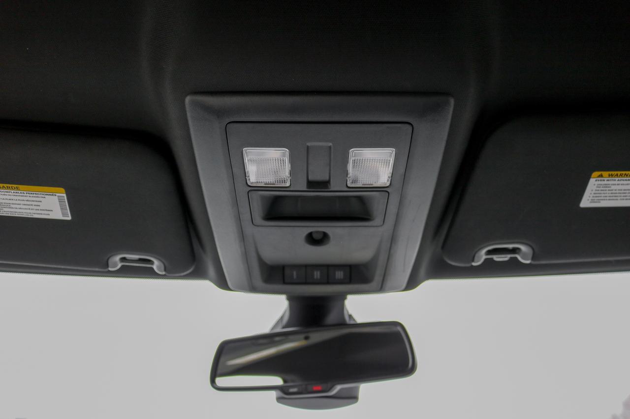 2022 RAM 1500 Classic Warlock 4x4 Crew Cab 5'7  Box  | REMOTE START | Photo