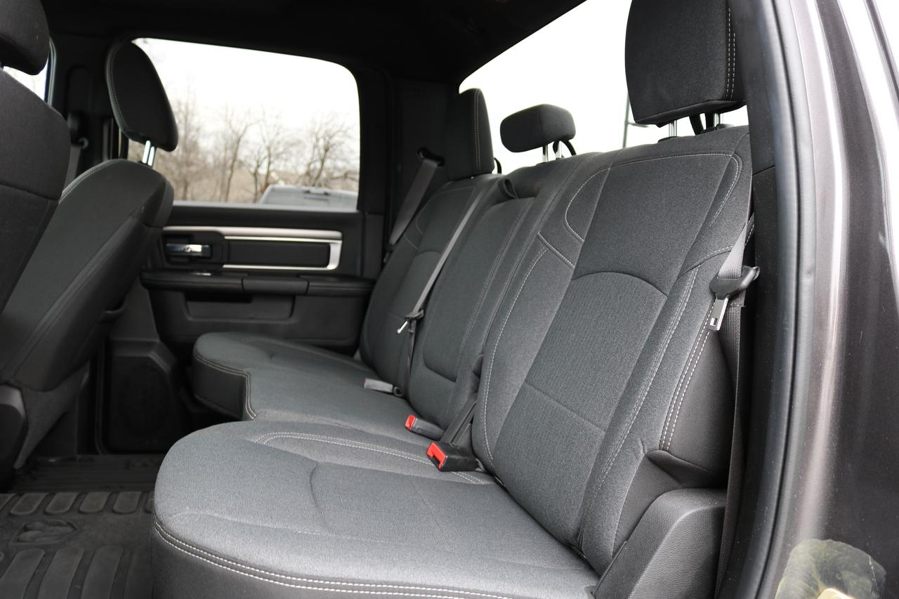 2022 RAM 1500 Classic Warlock 4x4 Crew Cab 5'7  Box  | REMOTE START | Photo