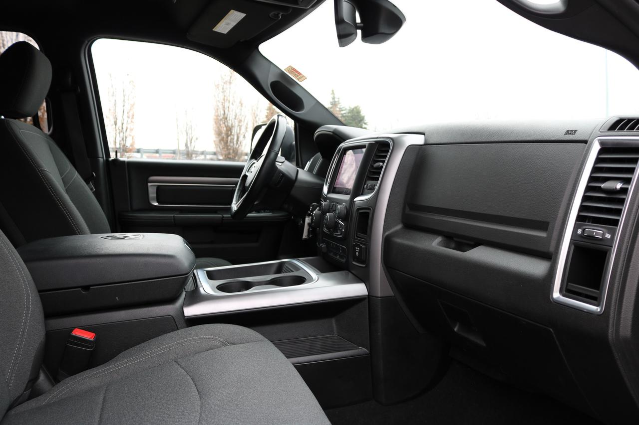 2022 RAM 1500 Classic Warlock 4x4 Crew Cab 5'7  Box  | REMOTE START | Photo