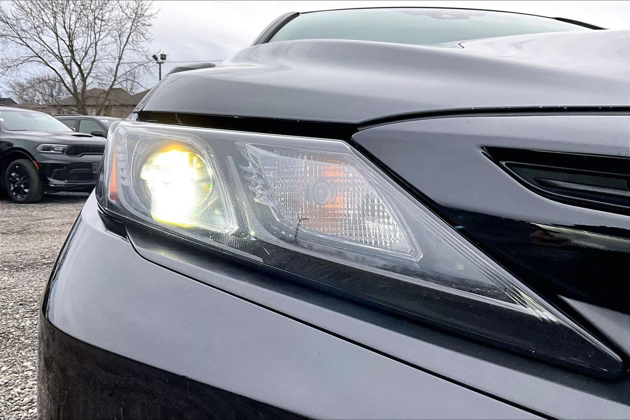 2024 Toyota Camry SE | Heated Seats | Sunroof | 9" Screen | AWD Photo
