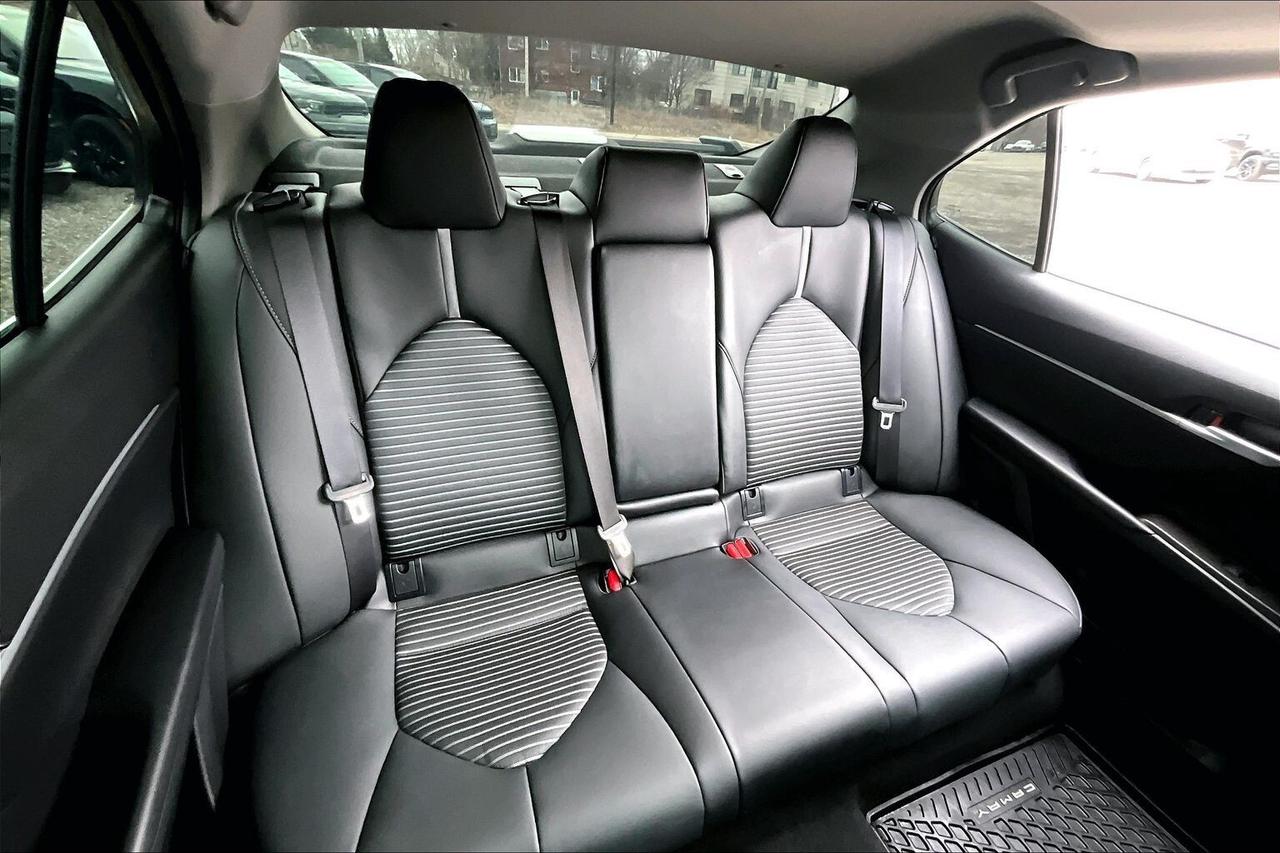 2024 Toyota Camry SE | Heated Seats | Sunroof | 9" Screen | AWD Photo