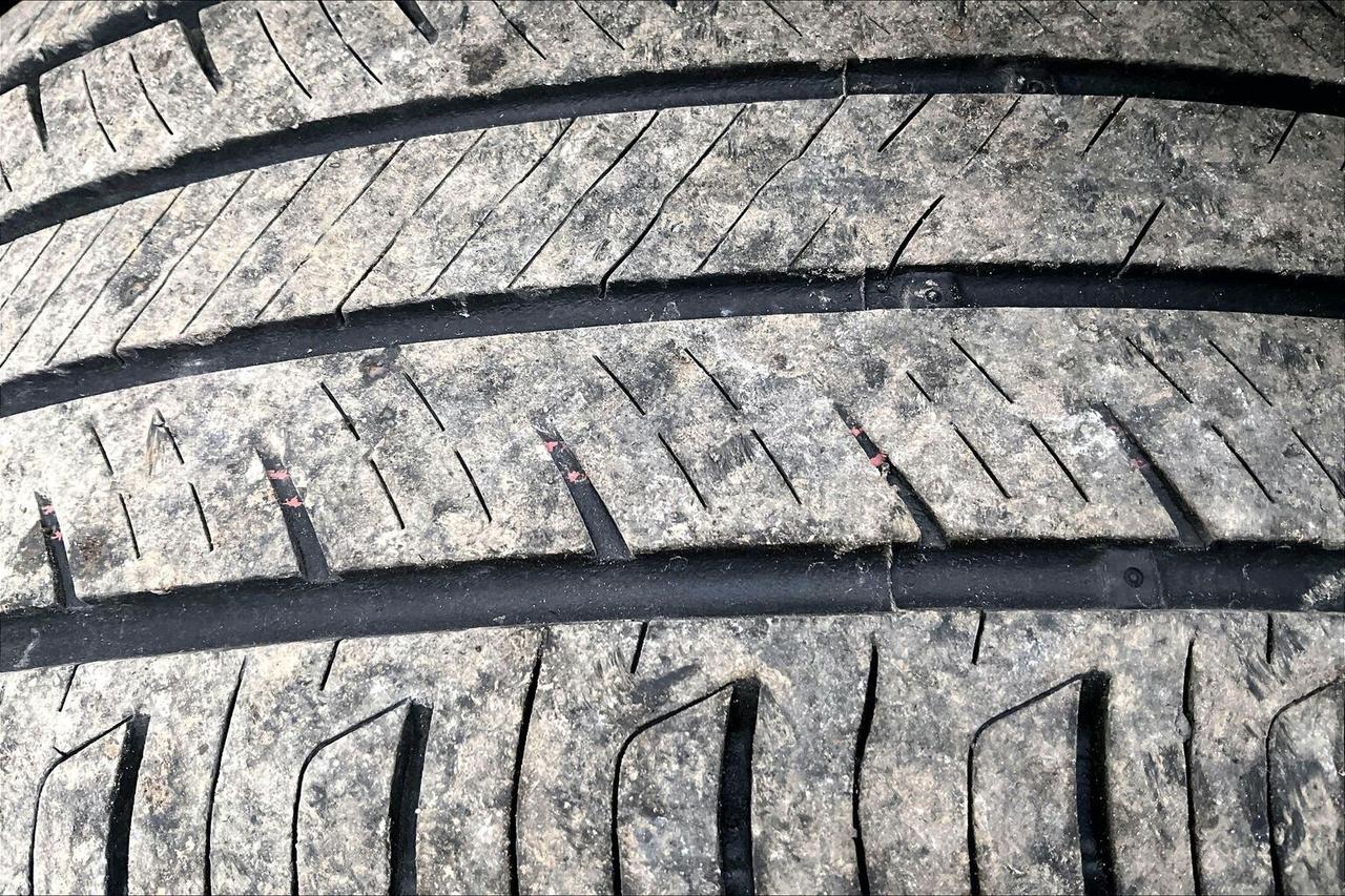 2024 Toyota Camry SE | Heated Seats | Sunroof | 9" Screen | AWD Photo