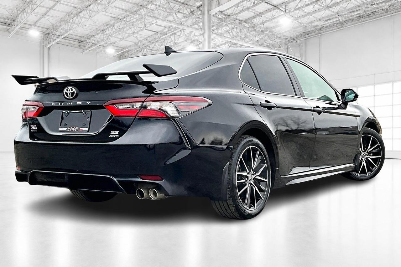 2024 Toyota Camry SE | Heated Seats | Sunroof | 9" Screen | AWD Photo