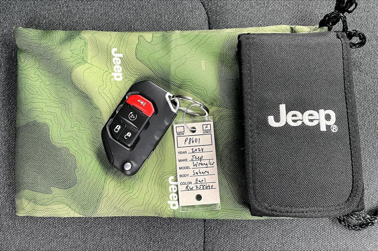 2024 Jeep Wrangler Sahara V6 | Heated Seats | Side Steps | 4X4 Photo