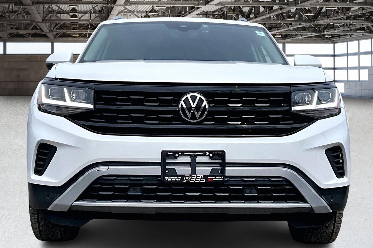 2023 Volkswagen Atlas Highline V6 | Vented Leather | Panoroof | AWD Photo2
