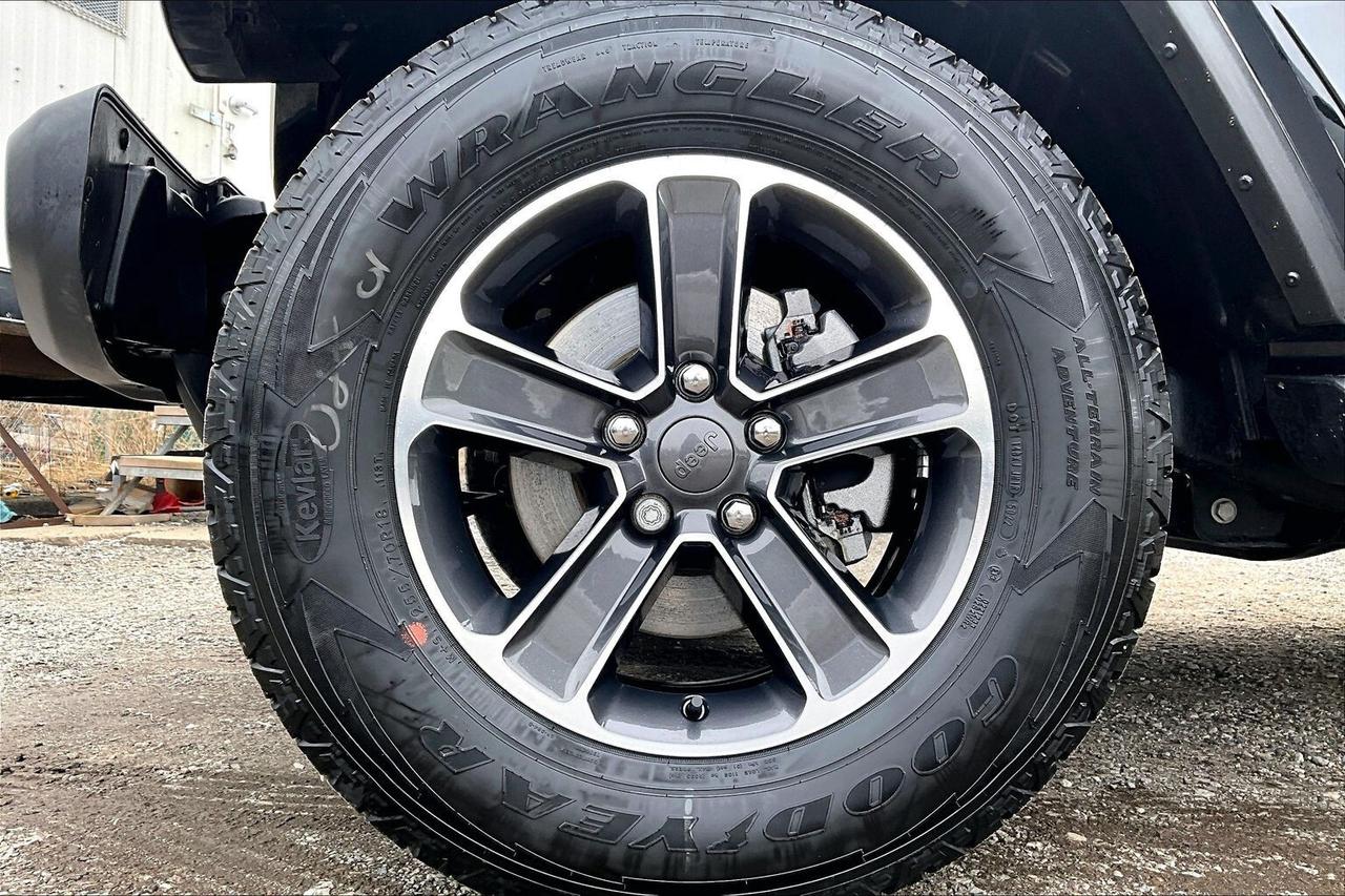 2023 Jeep Wrangler Sahara | Heated Cloth Seats | Alpine | NAV | 4X4 Photo