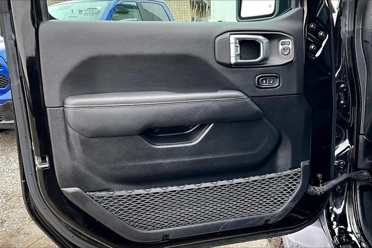 2023 Jeep Wrangler Sahara | Heated Cloth Seats | Alpine | NAV | 4X4 Photo