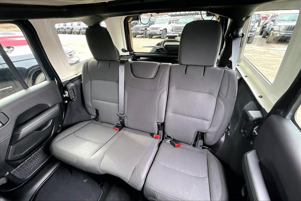 2023 Jeep Wrangler Sahara | Heated Cloth Seats | Alpine | NAV | 4X4 Photo