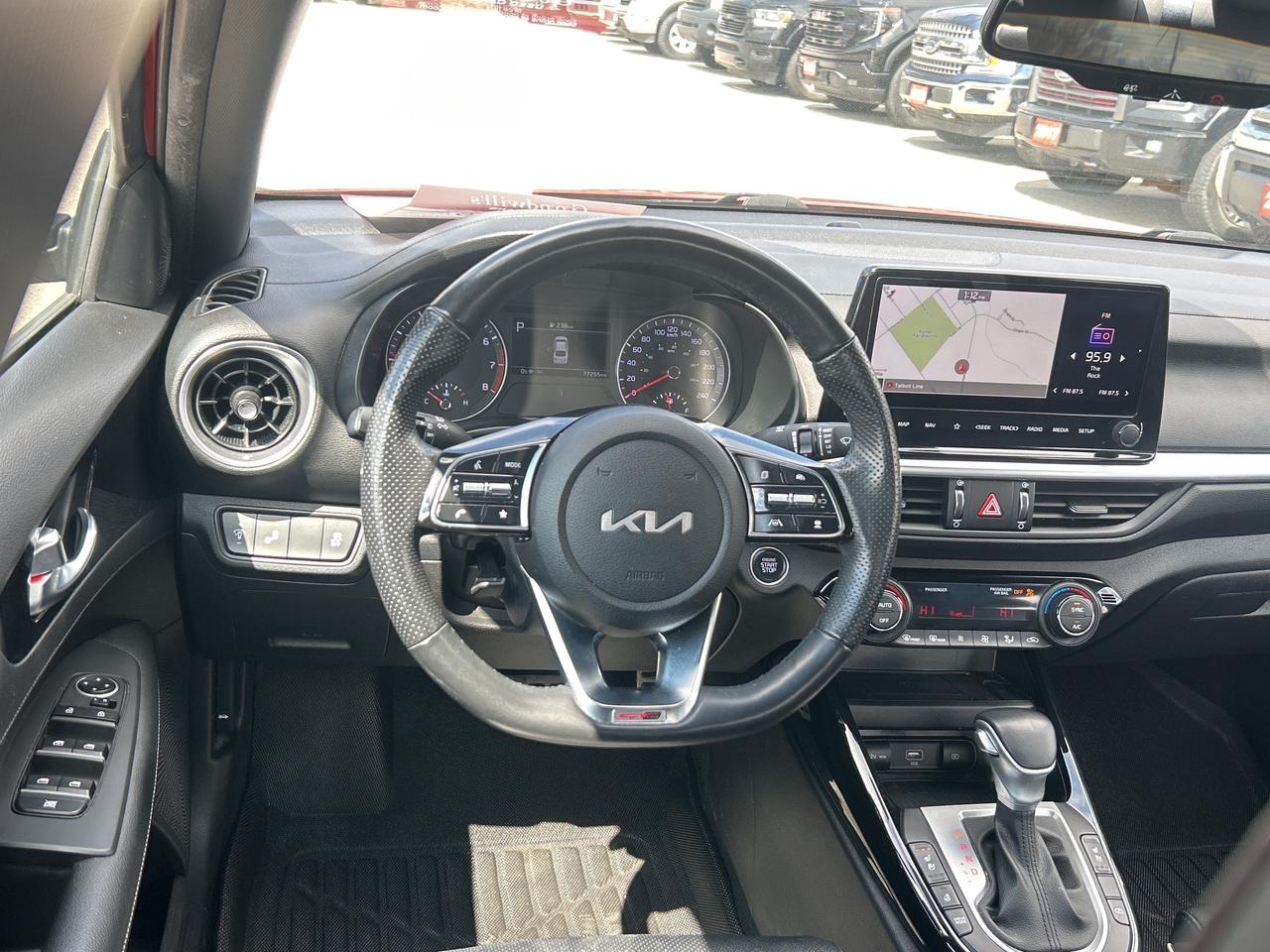 2022 Kia Forte GT-LINE, AUTO, CLEAN CARFAX, LEATHER, REMOTE START - Photo #11