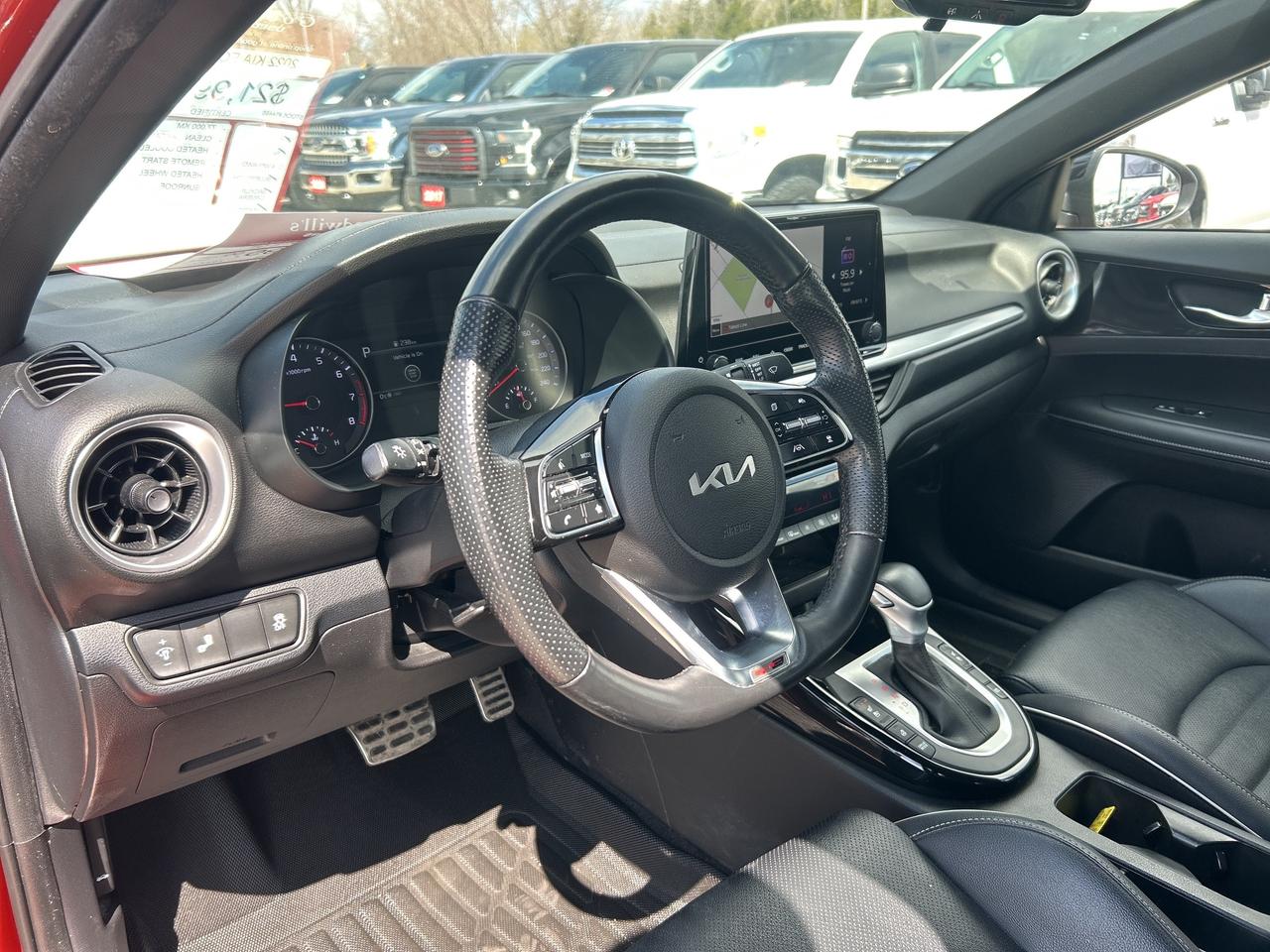 2022 Kia Forte GT-LINE, AUTO, CLEAN CARFAX, LEATHER, REMOTE START - Photo #13
