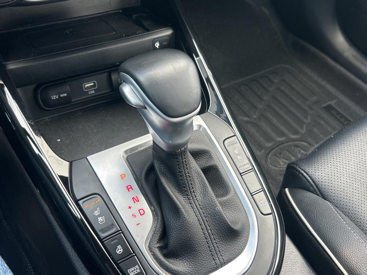2022 Kia Forte GT-LINE, AUTO, CLEAN CARFAX, LEATHER, REMOTE START - Photo #17