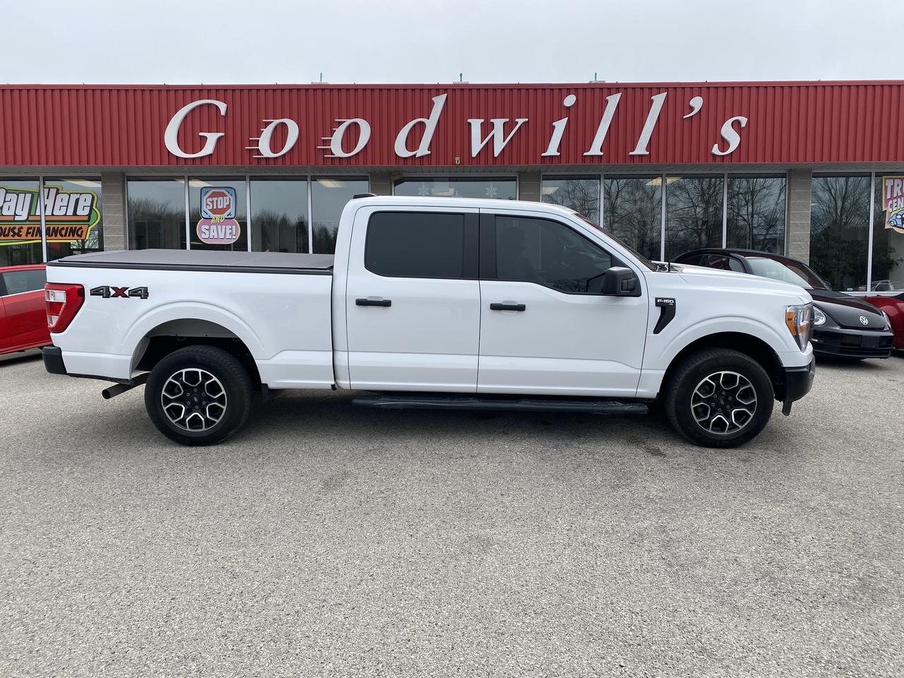 2022 Ford F-150 XL, 5 L, CLEAN CARFAX, 6 PASS, 4X4, BACK UP CAMERA