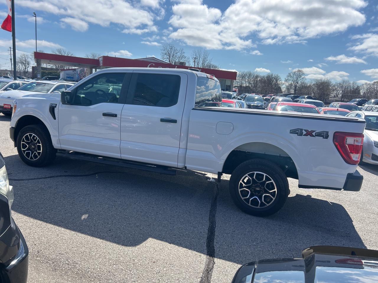 2022 Ford F-150 XL, 5 L, CLEAN CARFAX, 6 PASS, 4X4, BACK UP CAMERA - Photo #3