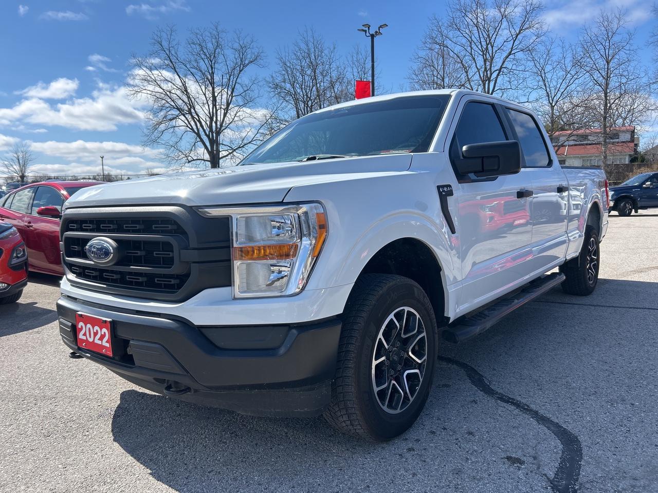 2022 Ford F-150 XL, 5 L, CLEAN CARFAX, 6 PASS, 4X4, BACK UP CAMERA - Photo #2