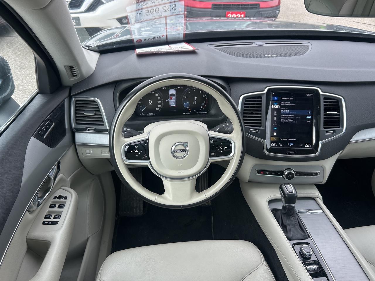 2020 Volvo XC90 T6 MOMENTUM, SUNROOF, HEATED LEATHER! - Photo #13