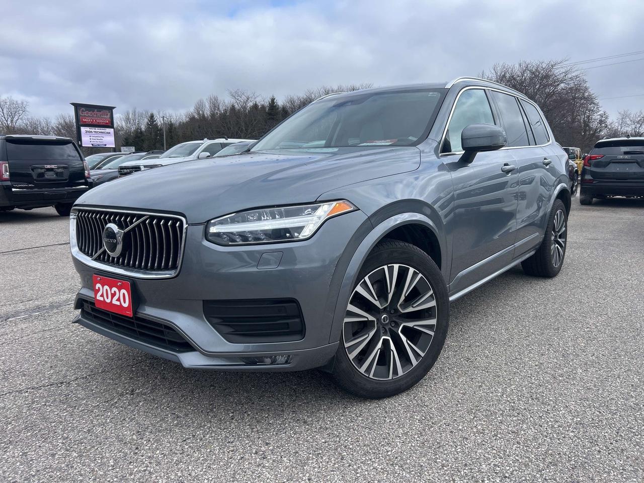 2020 Volvo XC90 T6 MOMENTUM, SUNROOF, HEATED LEATHER! - Photo #2