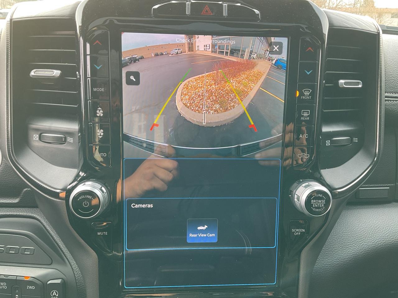 2024 RAM 1500  Photo