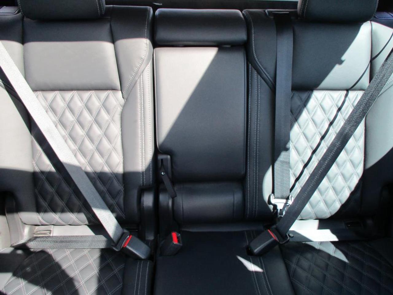 2023 Mitsubishi Outlander GT S-AWC Photo