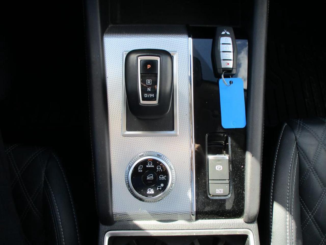 2023 Mitsubishi Outlander GT S-AWC Photo