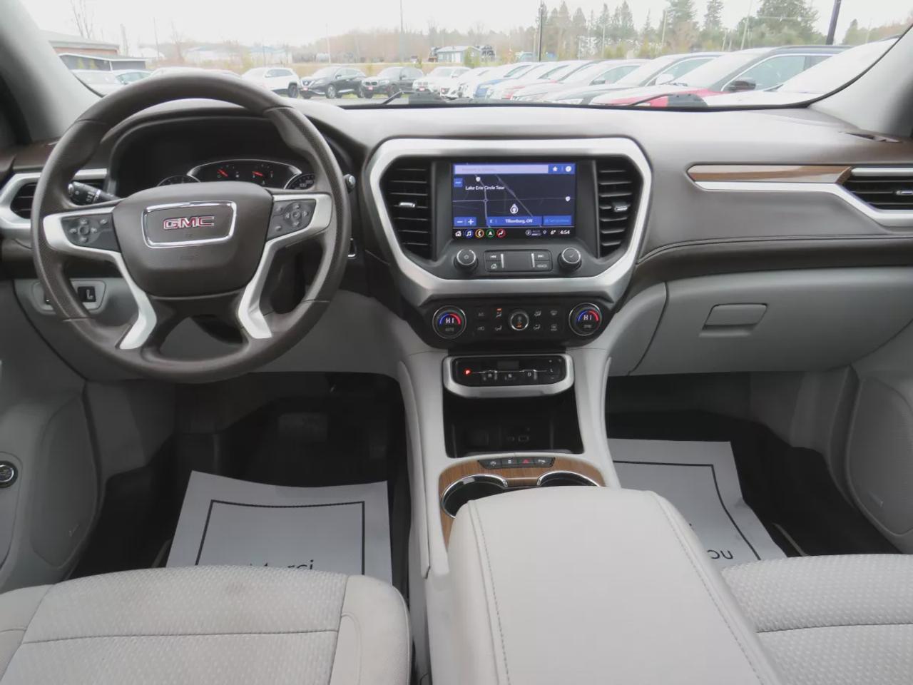 2023 GMC Acadia SLE | Clean Title | No Accidents | AWD | 6 Passenger | Alloy Rims | Navigation | Remote Start | Lane Assist | Photo4
