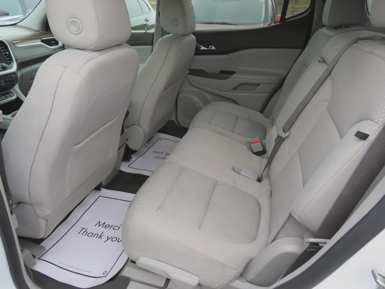 2023 GMC Acadia SLE | Clean Title | No Accidents | AWD | 6 Passenger | Alloy Rims | Navigation | Remote Start | Lane Assist | Photo