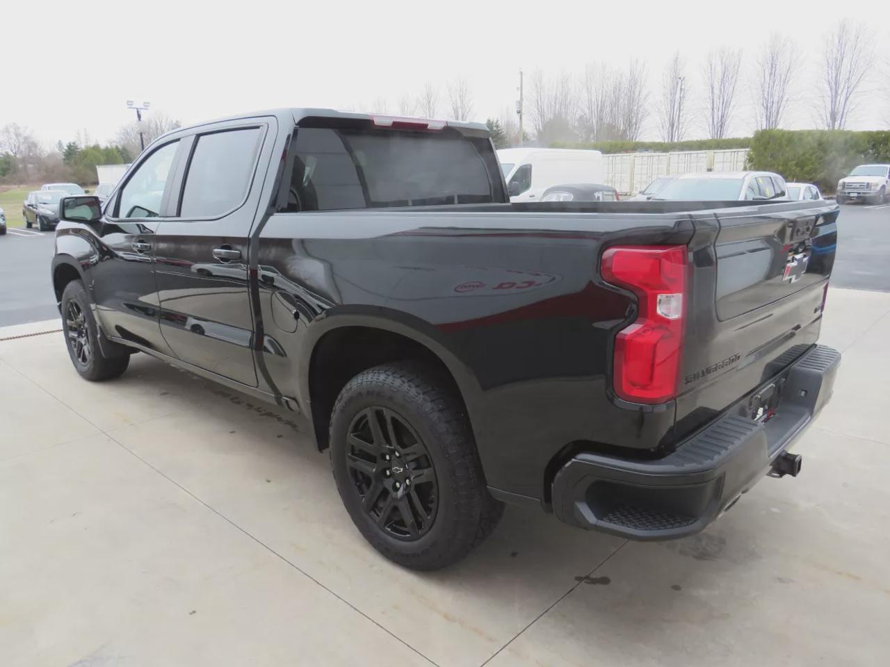 2024 Chevrolet Silverado 1500 RST | One Owner | Clean Title No Accidents | Trailer Hitch | Tints | Rempte Start | Reverse Camera | Heated Seats Photo2