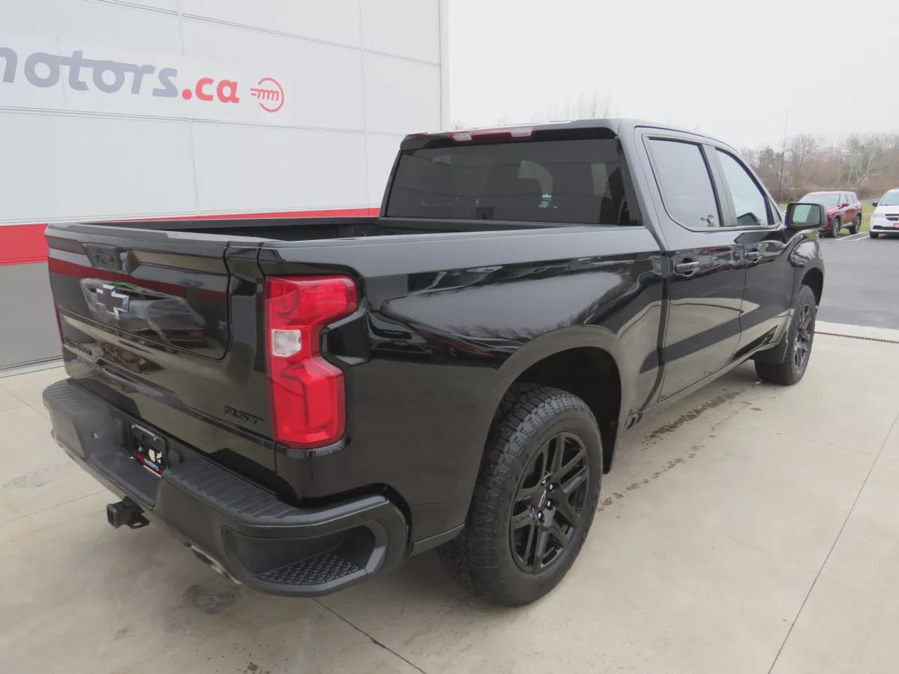 2024 Chevrolet Silverado 1500 RST | One Owner | Clean Title No Accidents | Trailer Hitch | Tints | Rempte Start | Reverse Camera | Heated Seats Photo