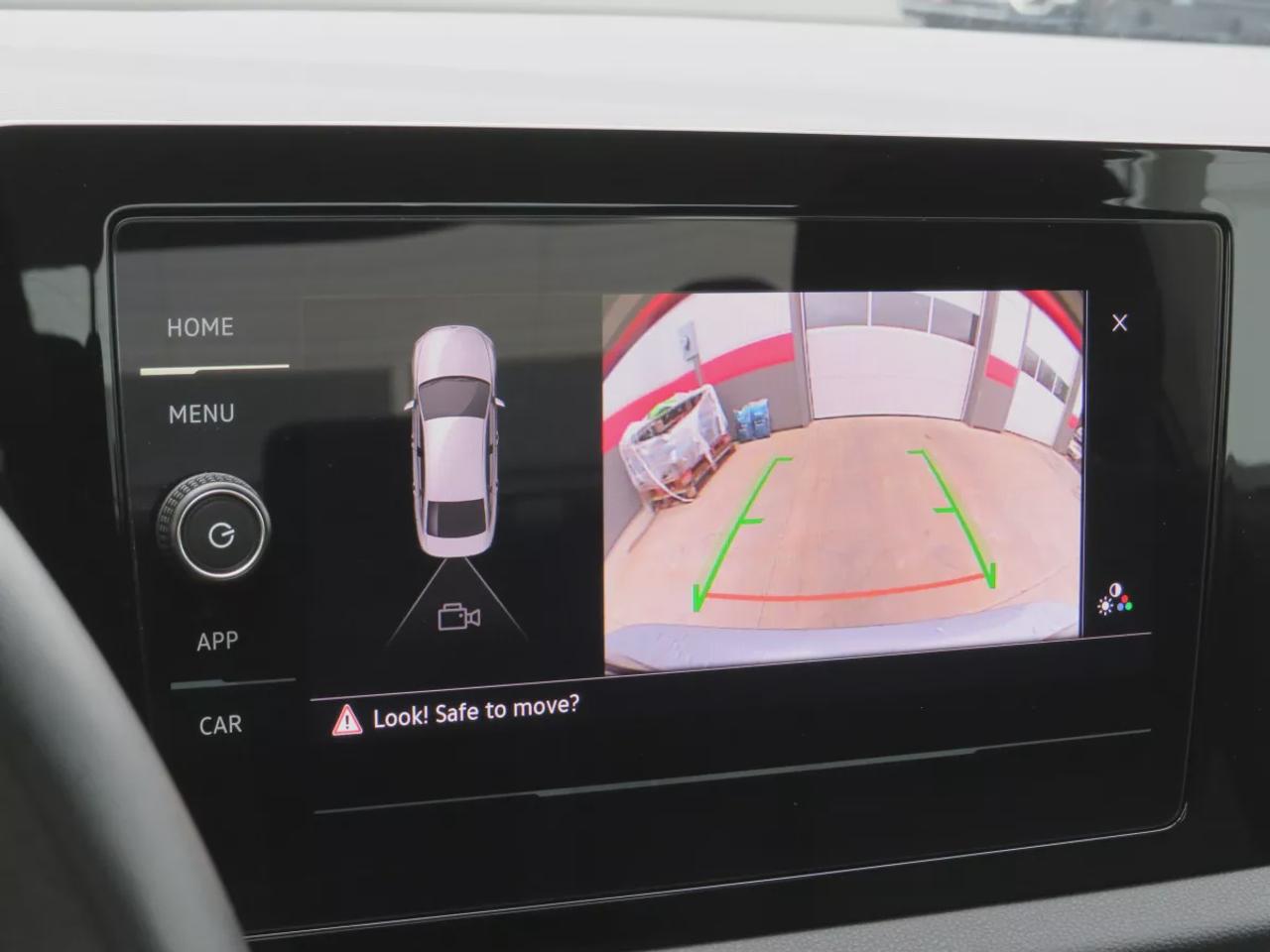 2025 Volkswagen Jetta Trendline | Clean Title No Accidents | Alloy Rims | Heated Seats | Dual Climate Control | Digital Touchscreen | Reverse Camera | Photo