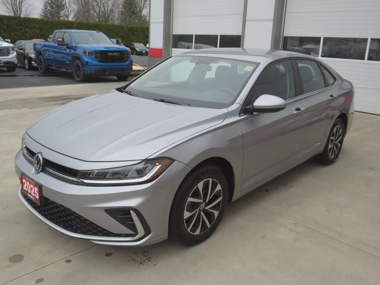 2025 Volkswagen Jetta Trendline | Clean Title No Accidents | Alloy Rims | Heated Seats | Dual Climate Control | Digital Touchscreen | Reverse Camera | Photo
