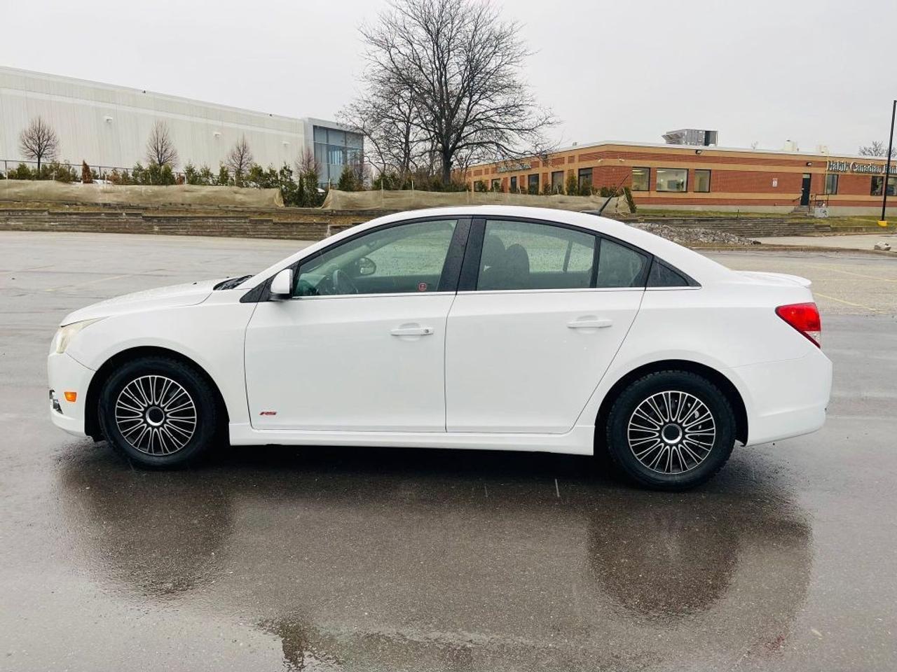 2012 Chevrolet Cruze 4dr Sedan Eco w/1SA Photo
