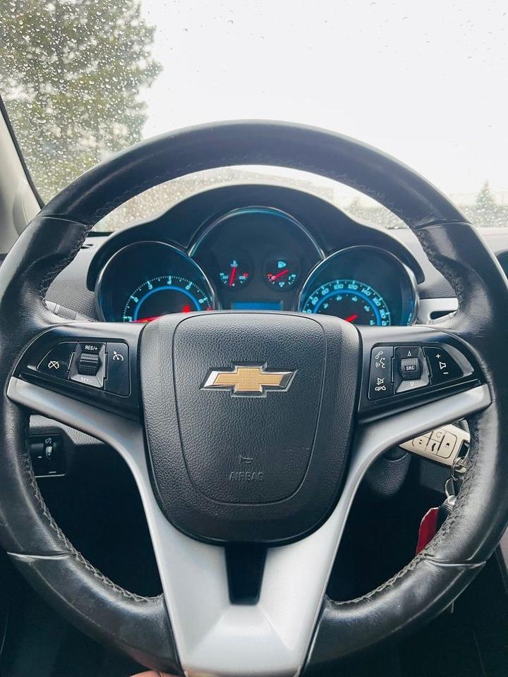2012 Chevrolet Cruze 4dr Sedan Eco w/1SA Photo