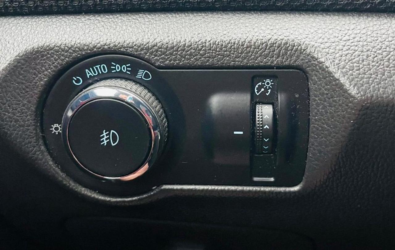 2012 Chevrolet Cruze 4dr Sedan Eco w/1SA Photo