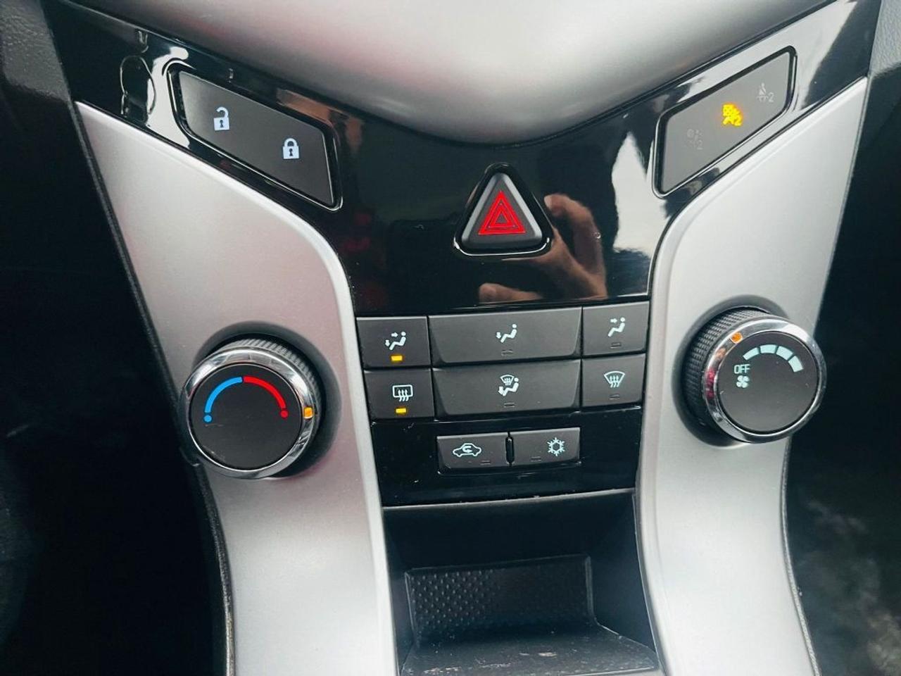 2012 Chevrolet Cruze 4dr Sedan Eco w/1SA Photo