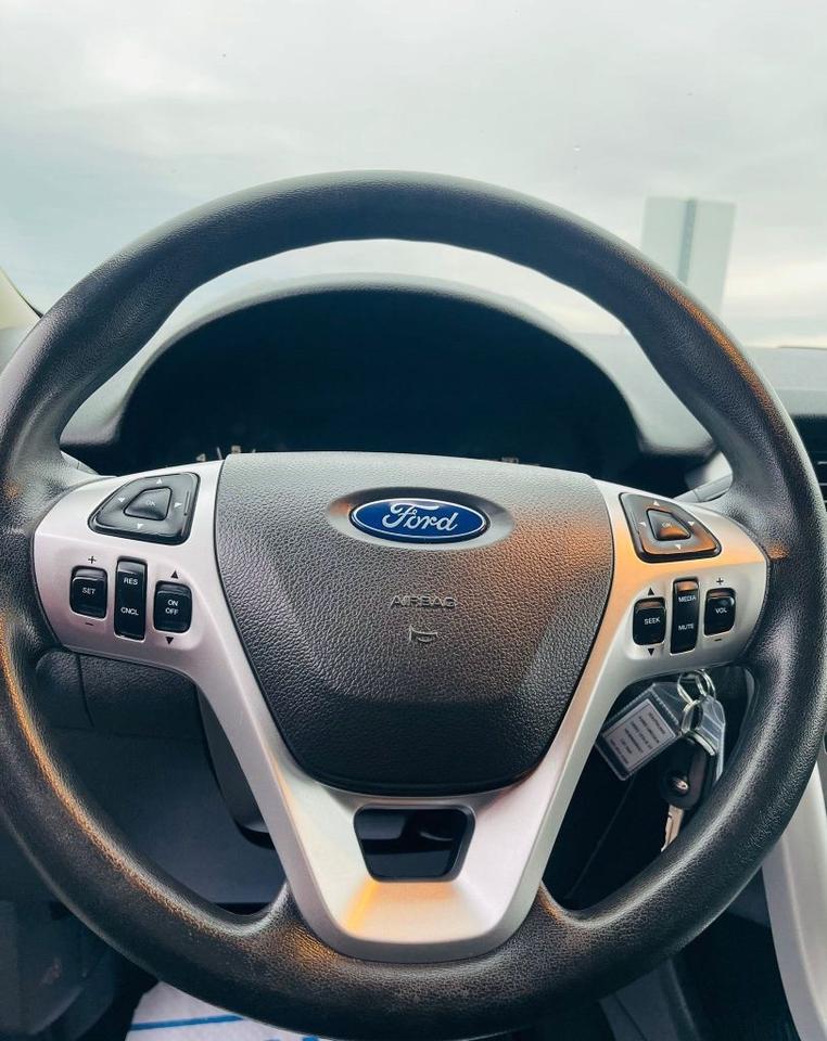 2014 Ford Edge SE 4dr Front-wheel Drive Automatic Photo