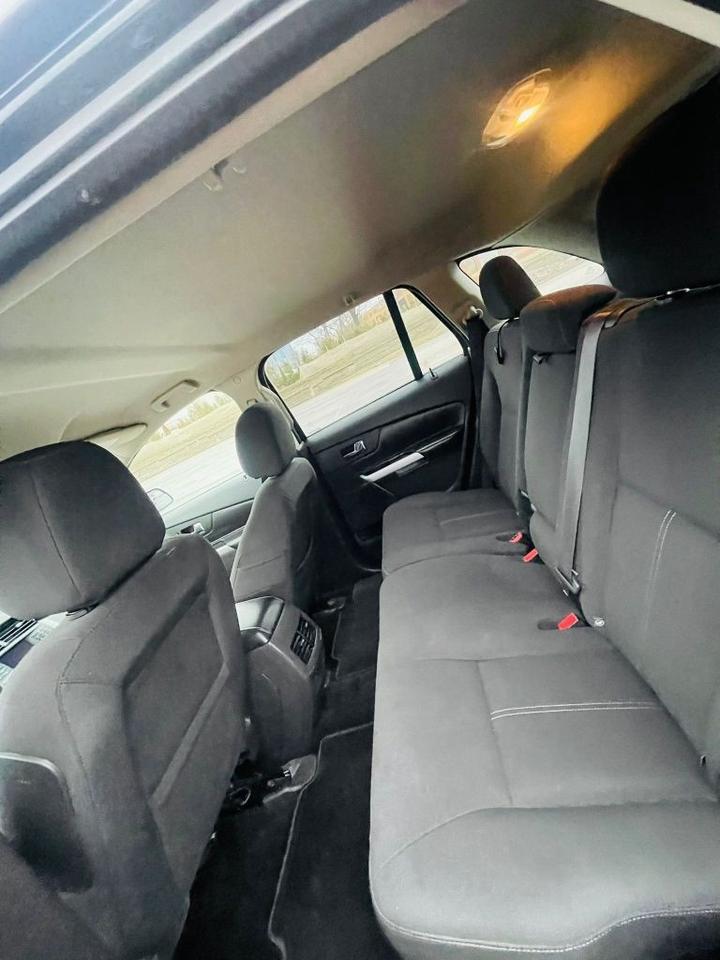 2014 Ford Edge SE 4dr Front-wheel Drive Automatic Photo