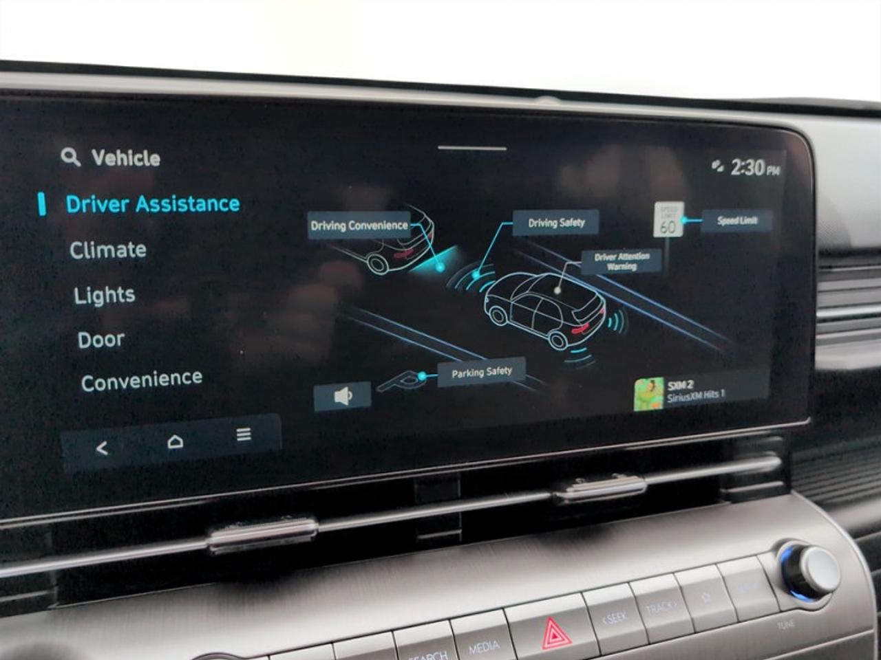 2024 Hyundai KONA Preferred FWD  **APPLE CP - HTD SW** Photo