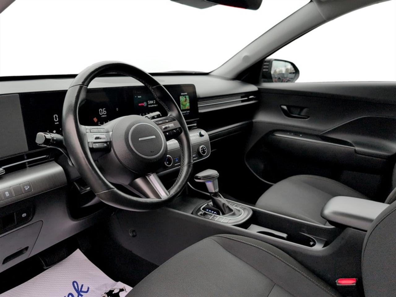 2024 Hyundai KONA Preferred FWD  **APPLE CP - HTD SW** Photo