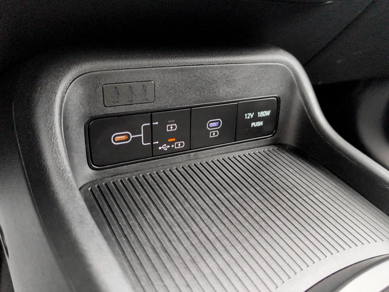 2024 Hyundai KONA Preferred FWD  **APPLE CP - HTD SW** Photo